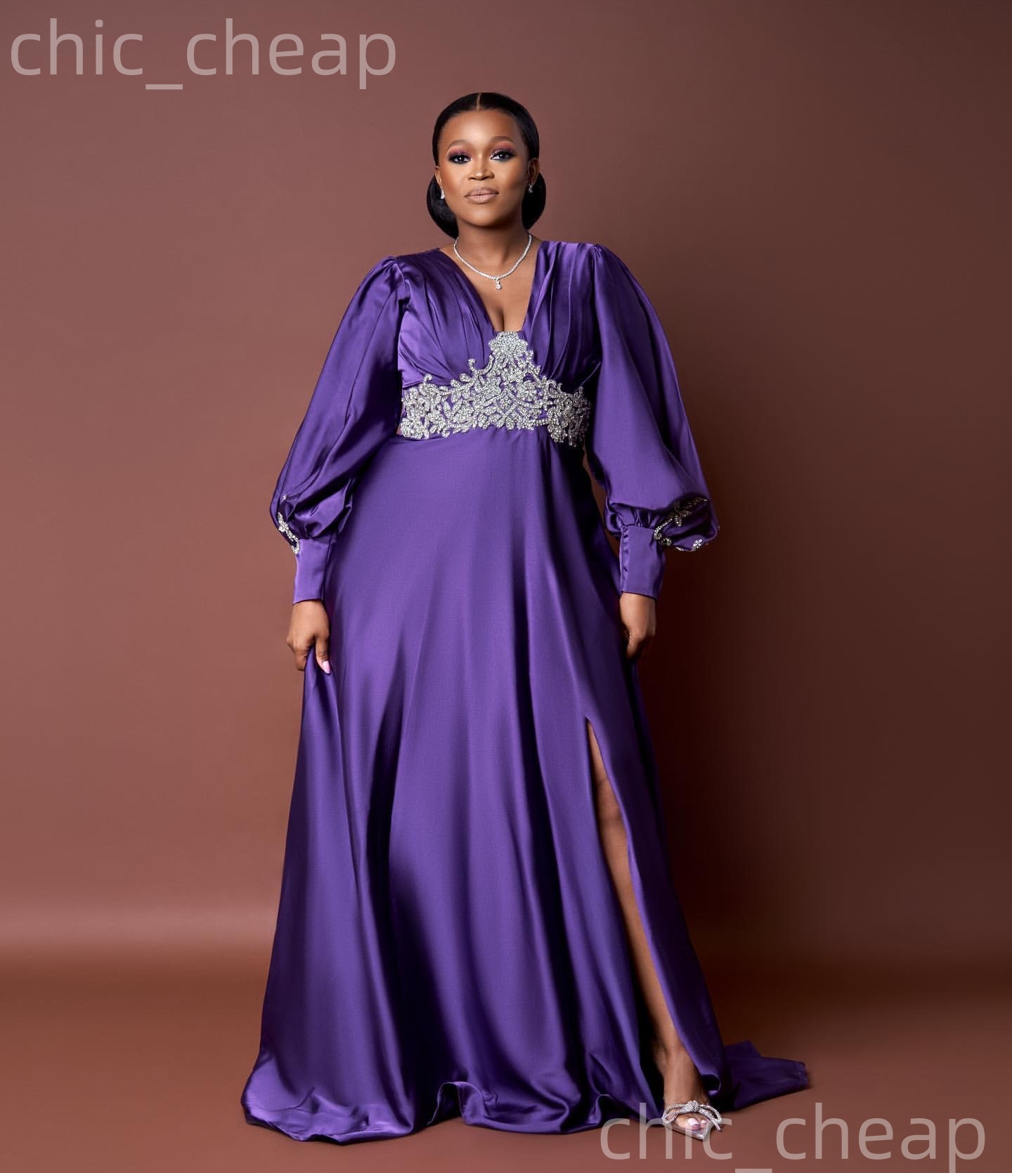 2026 Plus Size Purple A-line Mother Of Bride Dresses V-neck Applique Satin Evening Party Mama's Dress Vintage 50's Birthday Wedding Guest Gr