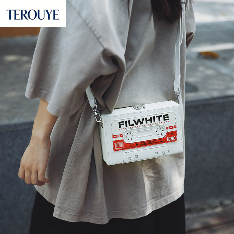TEROUYE Autumn and winter new fashion niche design small square bag, Korean retro luxury style armpit bag, women's shoulder bag,