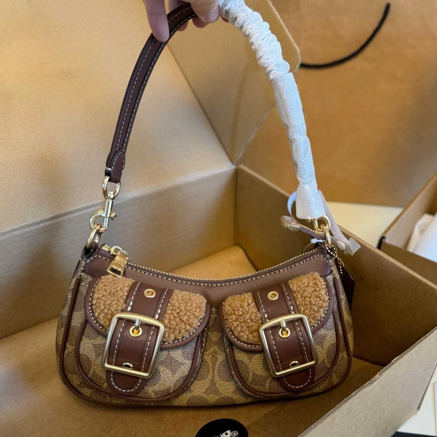 Evening Bags 2026 Cowboy womens handbag Designer Womens Vintage Underarm Ashton Retro Stick Motorcycle Single Shoulder Crossbody Mahjong High Quality Tote Bags