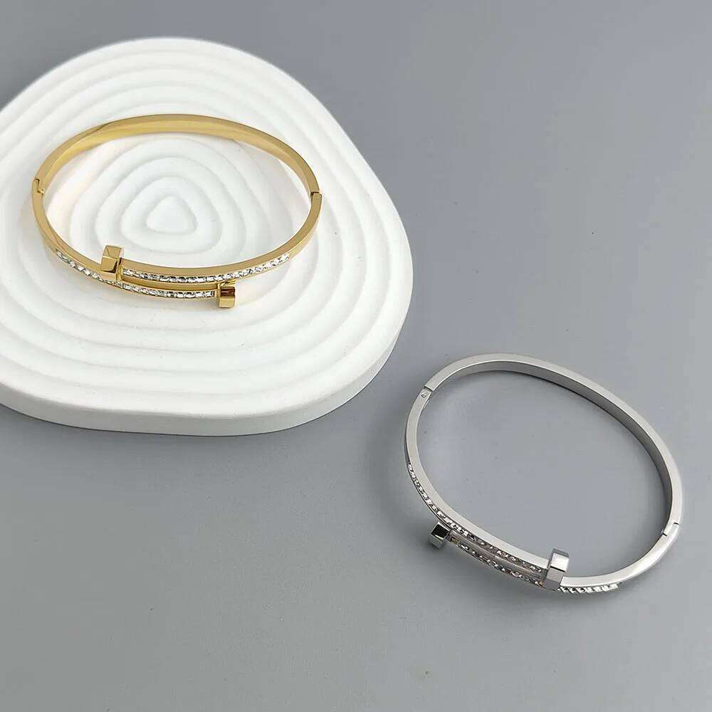 Cheap double headed nail stainless steel gold-plated women's zircon bangle, Thanksgiving, Christmas, and New Year gifts XJ260127