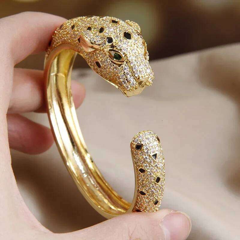 Classic Leopard Crystal Open Bangles&bracelets for Women Fashion Brand Jewelry Punk Style Animal Chunky Bangles XJ260127
