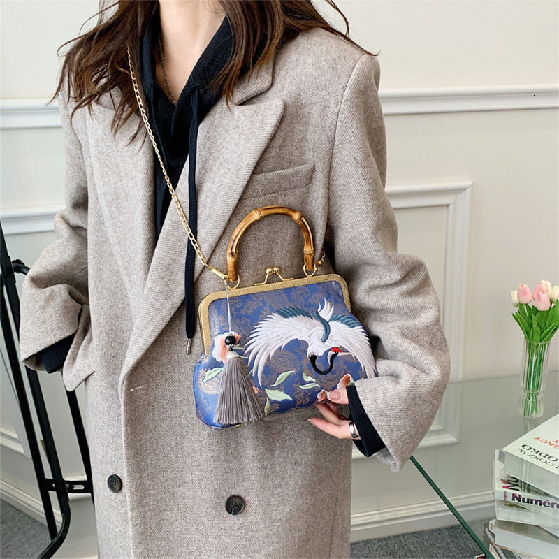 Luxurious Handbag 2026 New Embroidered Jacquard Handbag - Qipao Bag - Antique Handcrafted Chinese Style Bamboo Single Shoulder Crossbody Bag