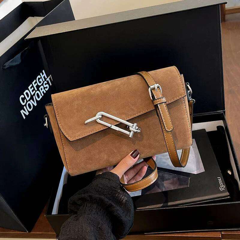 Autumn And Winter Crossbody Box Ladies' Small Square Frosted Design Fashion Lock Buckle Retro Shoulder Bag
