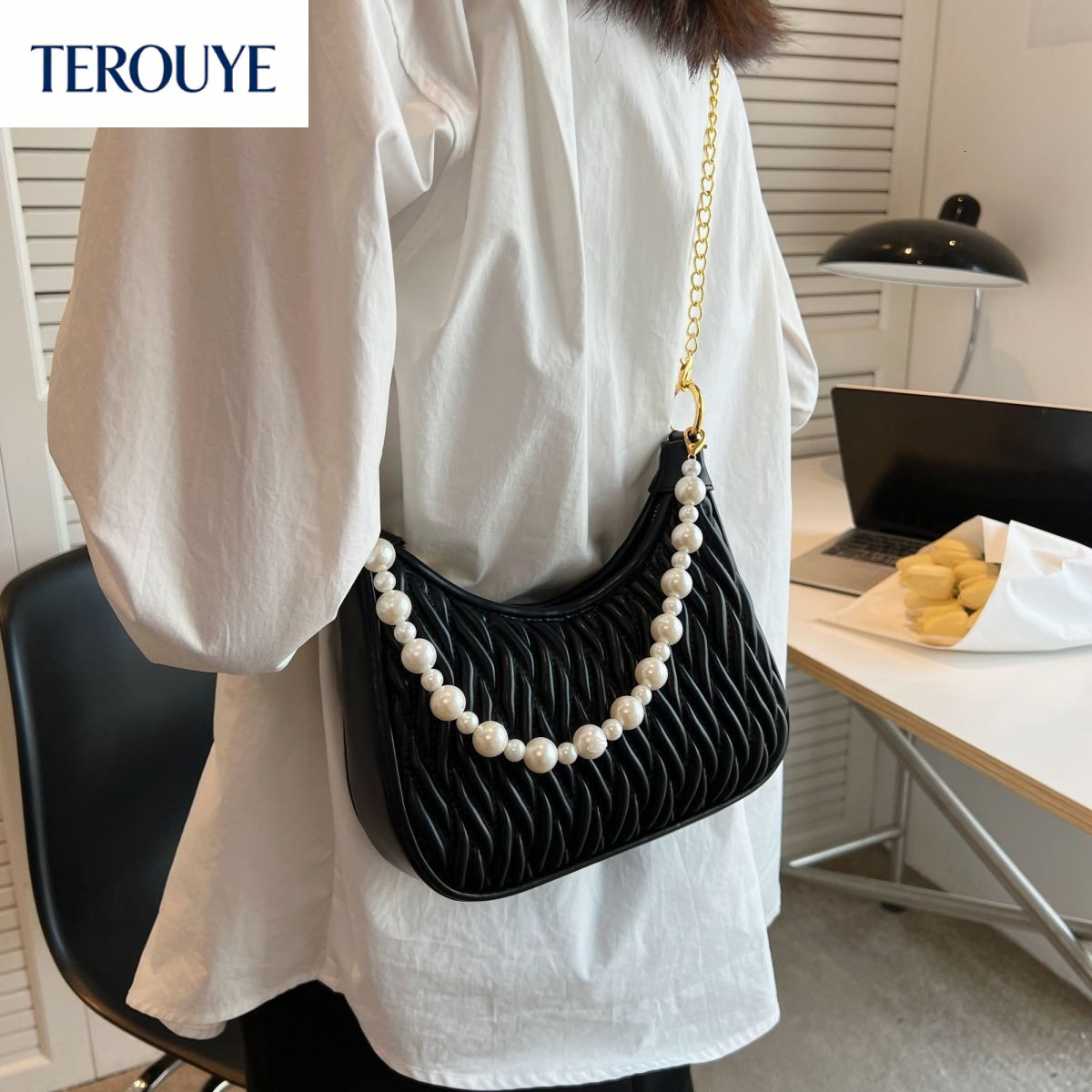TEROUYE bag autumn and winter bag new underarm bag crossbody bag niche design light luxury elegant style French style women's underarm bag