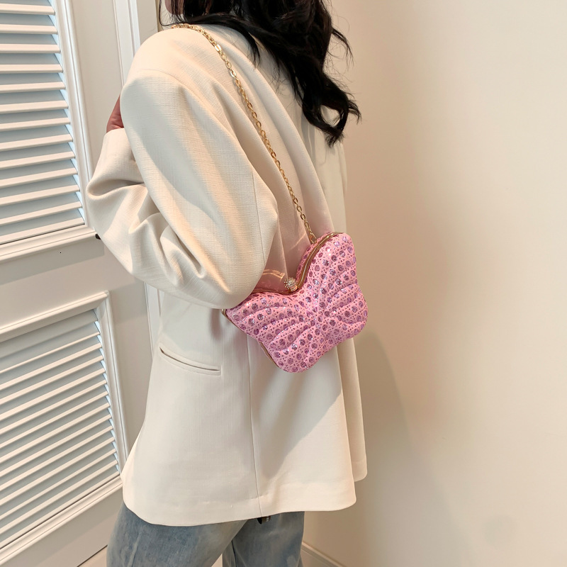Women chain Butterfly Shape Shoulder Bag Fashion Embroidered Thread Single Shoulder Underarm Bag 240812