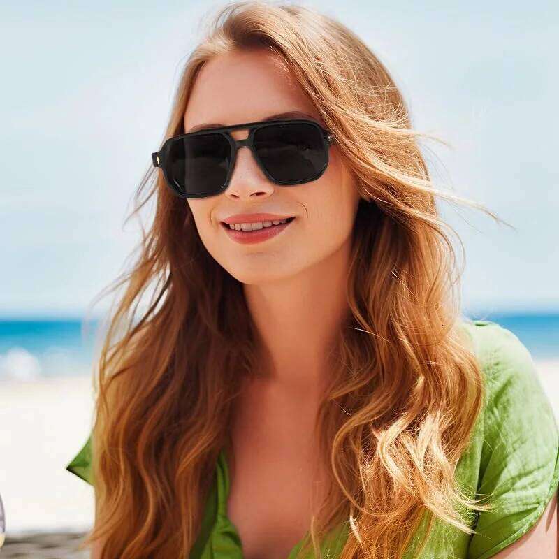 New Vintage Double Bridges Men Square Sunglasses Fashion Clear Ocean Lens Eyewear Women Trending Rivets Sun Glasses Z260127