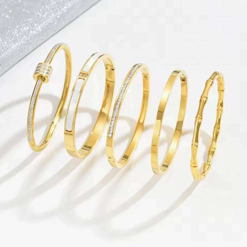 Europe-The United States Hot Stainless Steel Fashion Classic Style Women's Bracelet Inlaid Zircon For Women Jewelry XJ260127