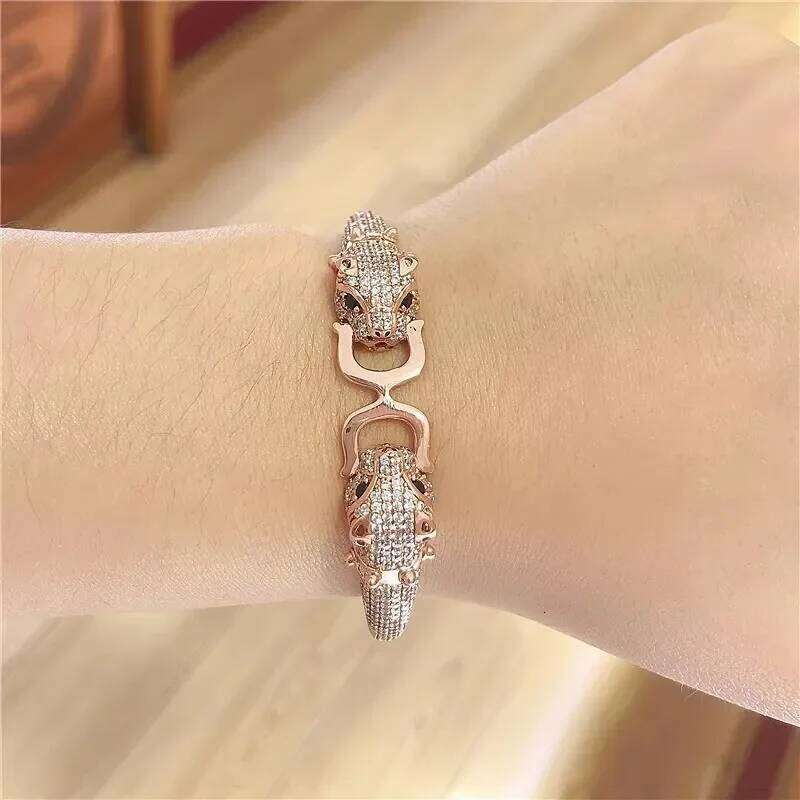 585 Purple Plated 14K Rose Gold Luxury Micro Inlay Crystal Fashion Leopard Head Bracelet for Women Classic Wedding Jewelry XJ260127