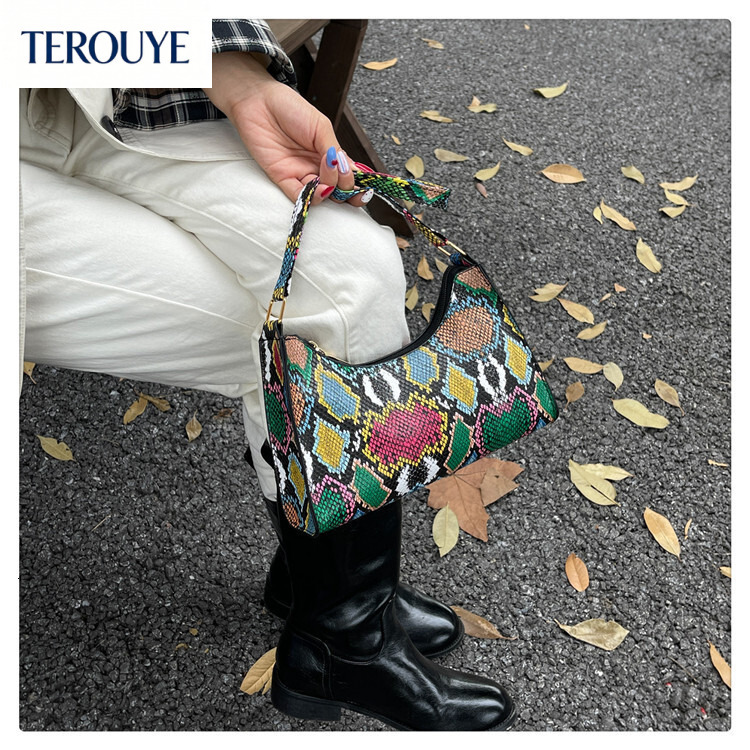TEROUYE Chinese ethnic style personalized women's handbag autumn and winter new fashion, niche texture design, trendy small square bag, luxurious