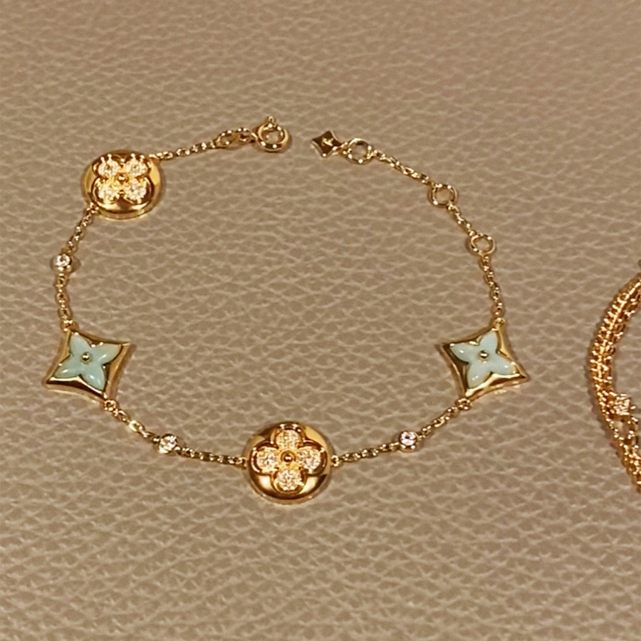 Clover Gold Chain flower bracelet Women designer bracelet high end Wristband All match Designer Jewelry titanium Stainless floral Bracelets Z5GM#