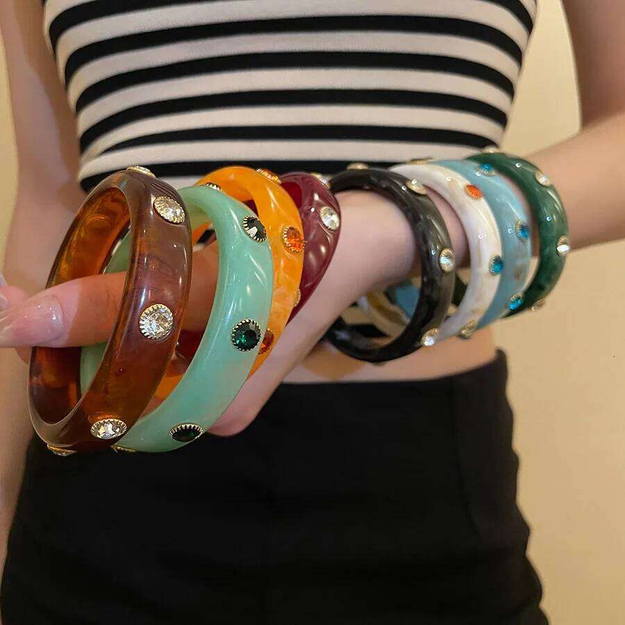 8 Colors Retro Punk Inlaid Rhinestones Resin Bangles Round Irregular Smudging Bangle Bracelets for Women Men Holiday Jewelry F XJ260127