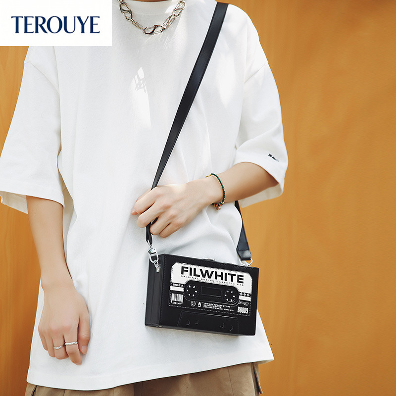 TEROUYE Autumn and winter new fashion niche design small square bag, Korean retro luxury style armpit bag, women's shoulder bag,
