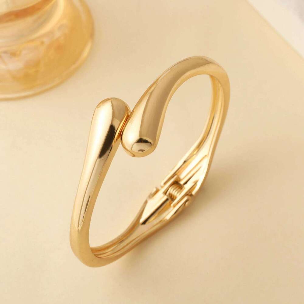 FTCY Chunky Bangles for Women Gold Color Charm Waterdrop Spiral Oval Bangle Bracelets Trendy Elegant Jewelry Gift XJ260127