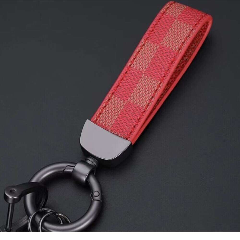 Cross-Border PU Vintage Leather Car Bag Pendant Creative Metal Fashion Keychain for Men and Women Travel Souvenir S260126