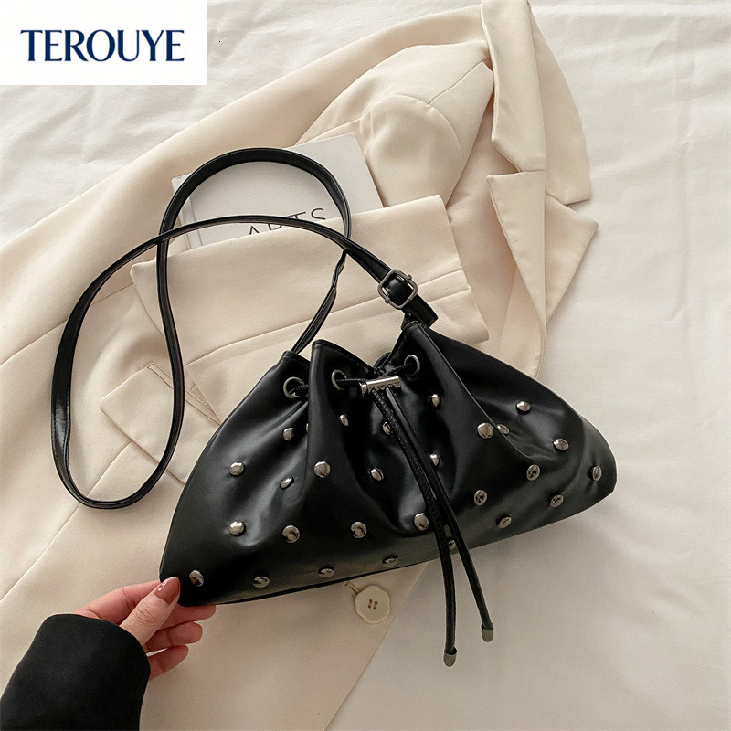 TEROUYE European and American fashion Y2K style rivet hollow armpit bag autumn and winter new trend drawstring design women's handbag elegant lux