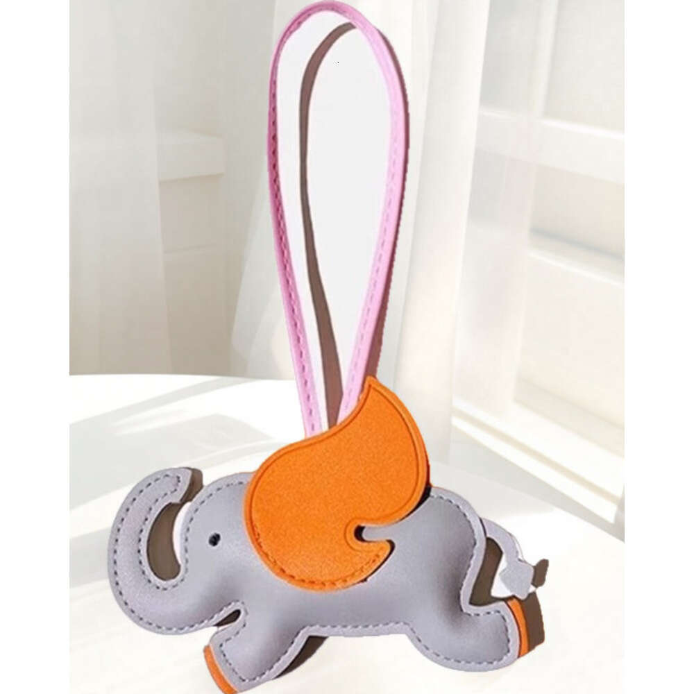 New Elephant Pendant Leather Creative Backpack Car Keychain 3D Accessories In Stock Wholesale S260126 c9c