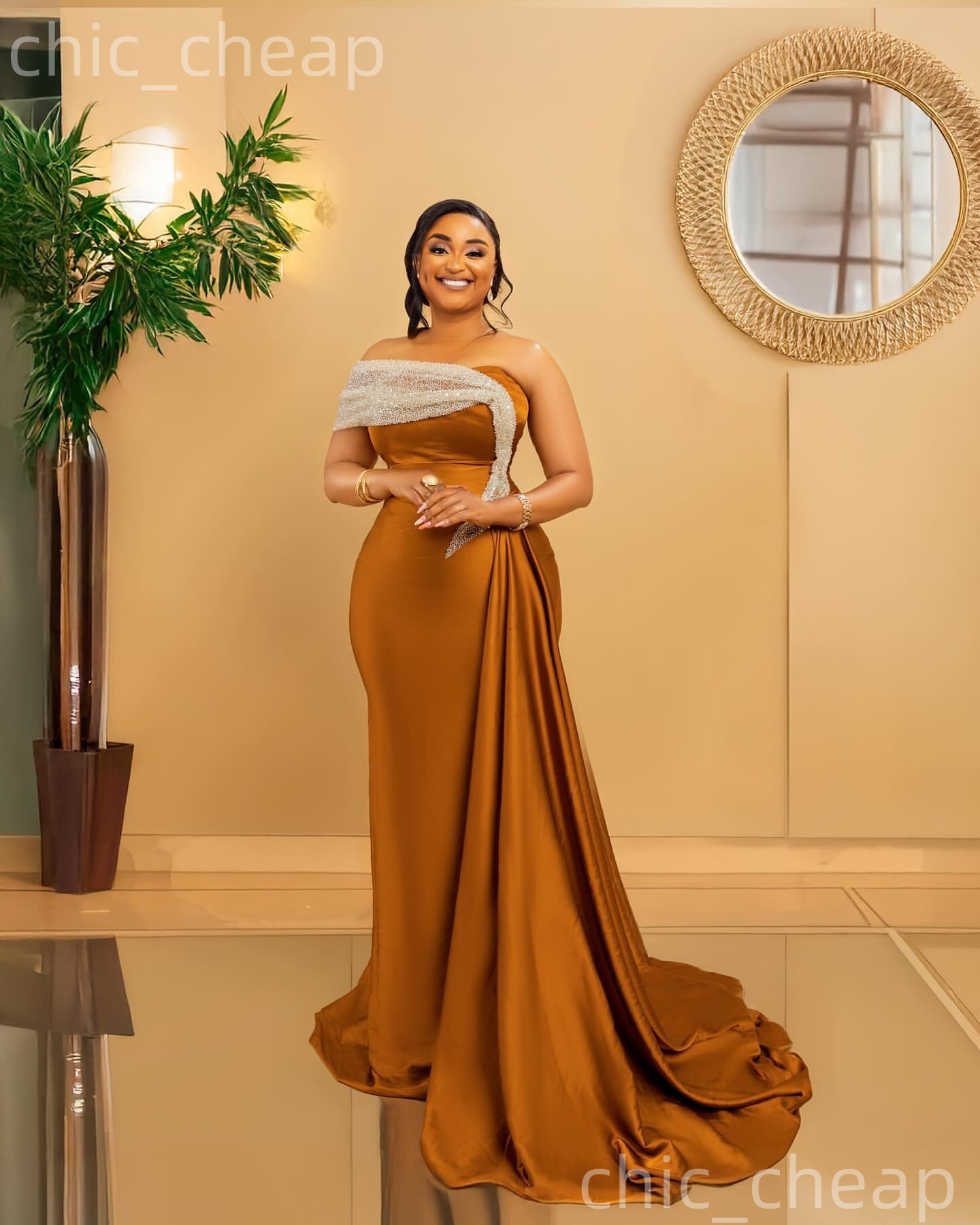 2026 Plus Size Gold Mermaid Mother Of Bride Dresses Strapless Sequined Satin Evening Party Mama's Dress Vintage 50's Birthday Wedding Guest 