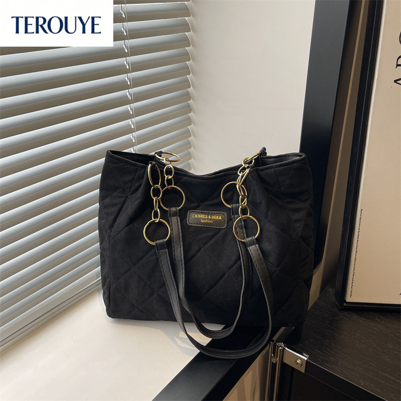 TEROUYE Fashionable large capacity women's handbag autumn and winter heart Amen casual quilted embroidered shoulder bag trendy luxury