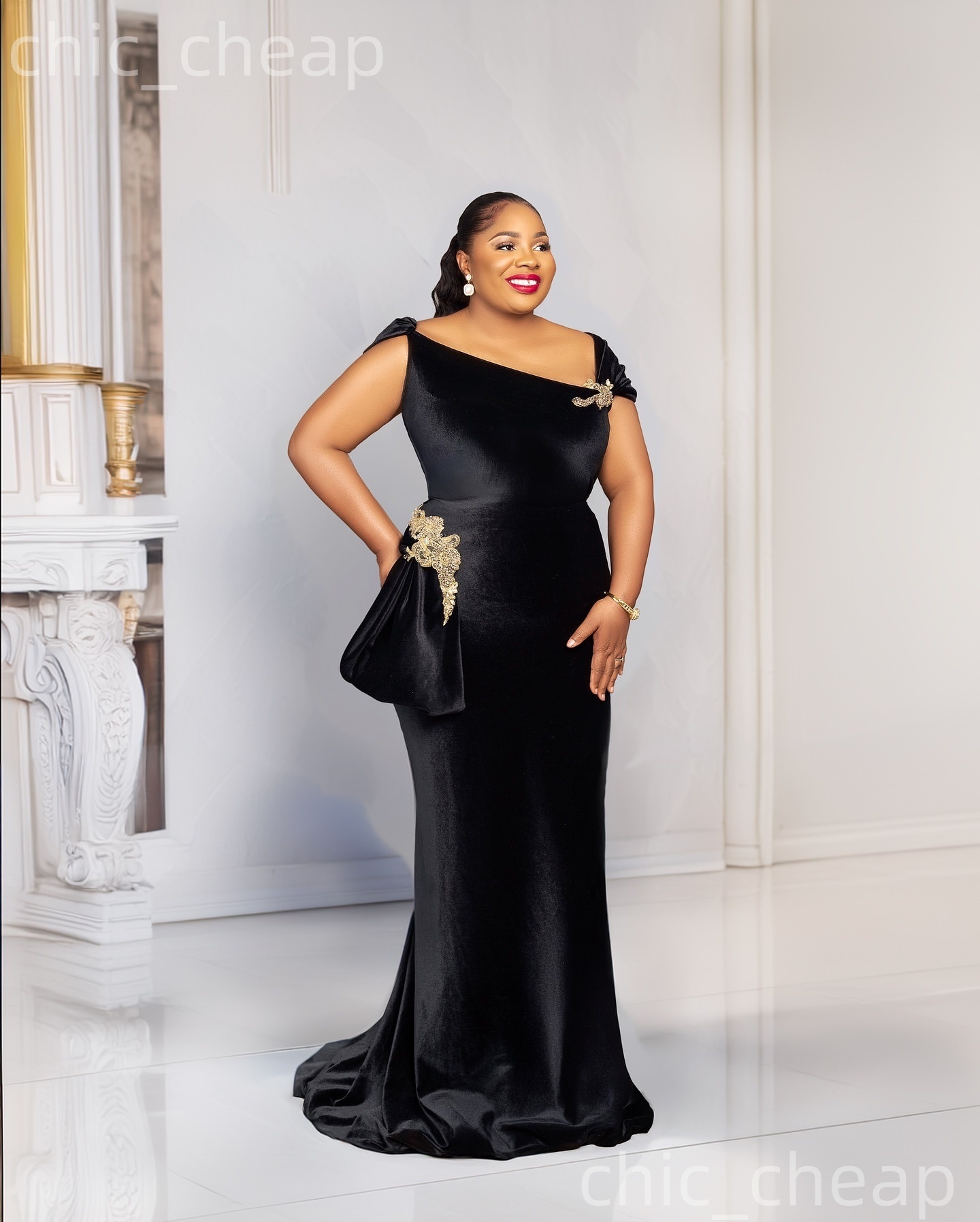 2026 Plus Size Black Mermaid Mother Of Bride Dresses Velvet Applique One Shoulder Evening Party Mama's Dress Vintage 50's Birthday Wedding G