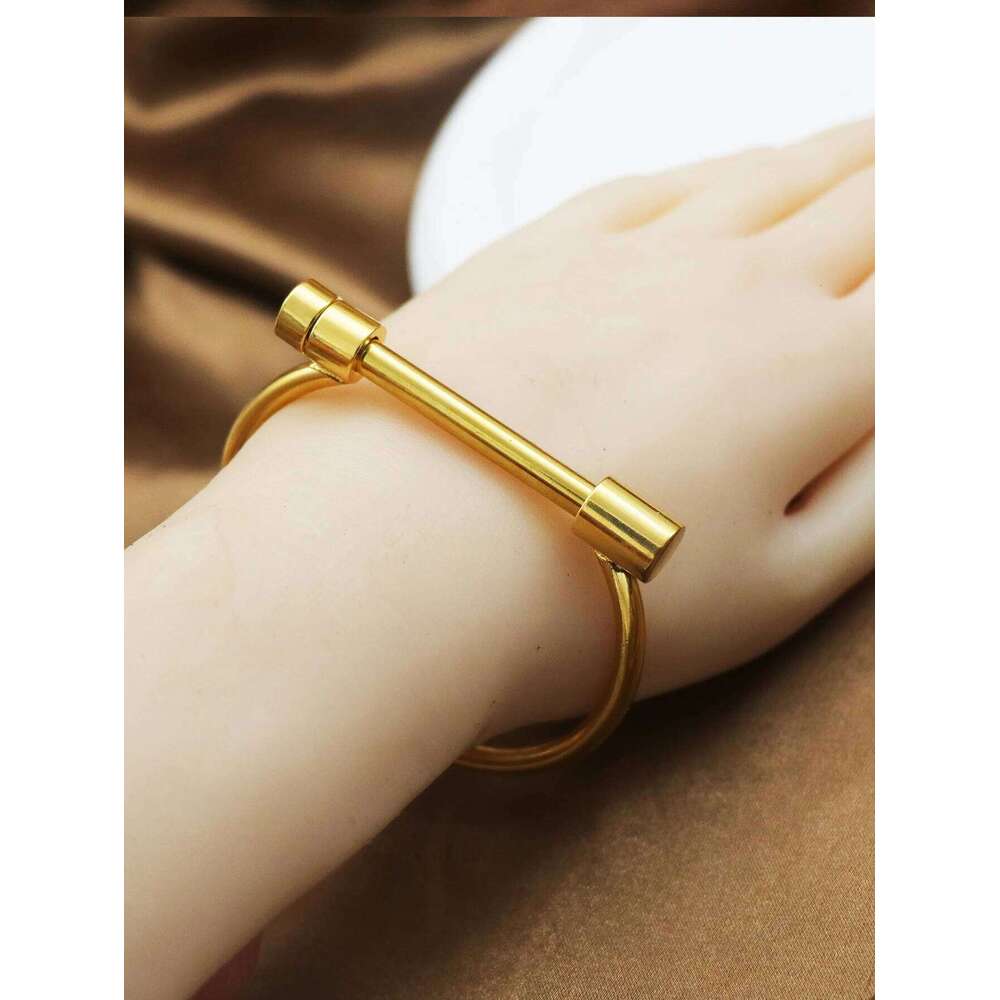 No fade 316L Stainless Stee Bracelets&Bangles Women Cuff Bracelet Female Metal Screw Brand Design Ladies Wrist Jewery XJ260127