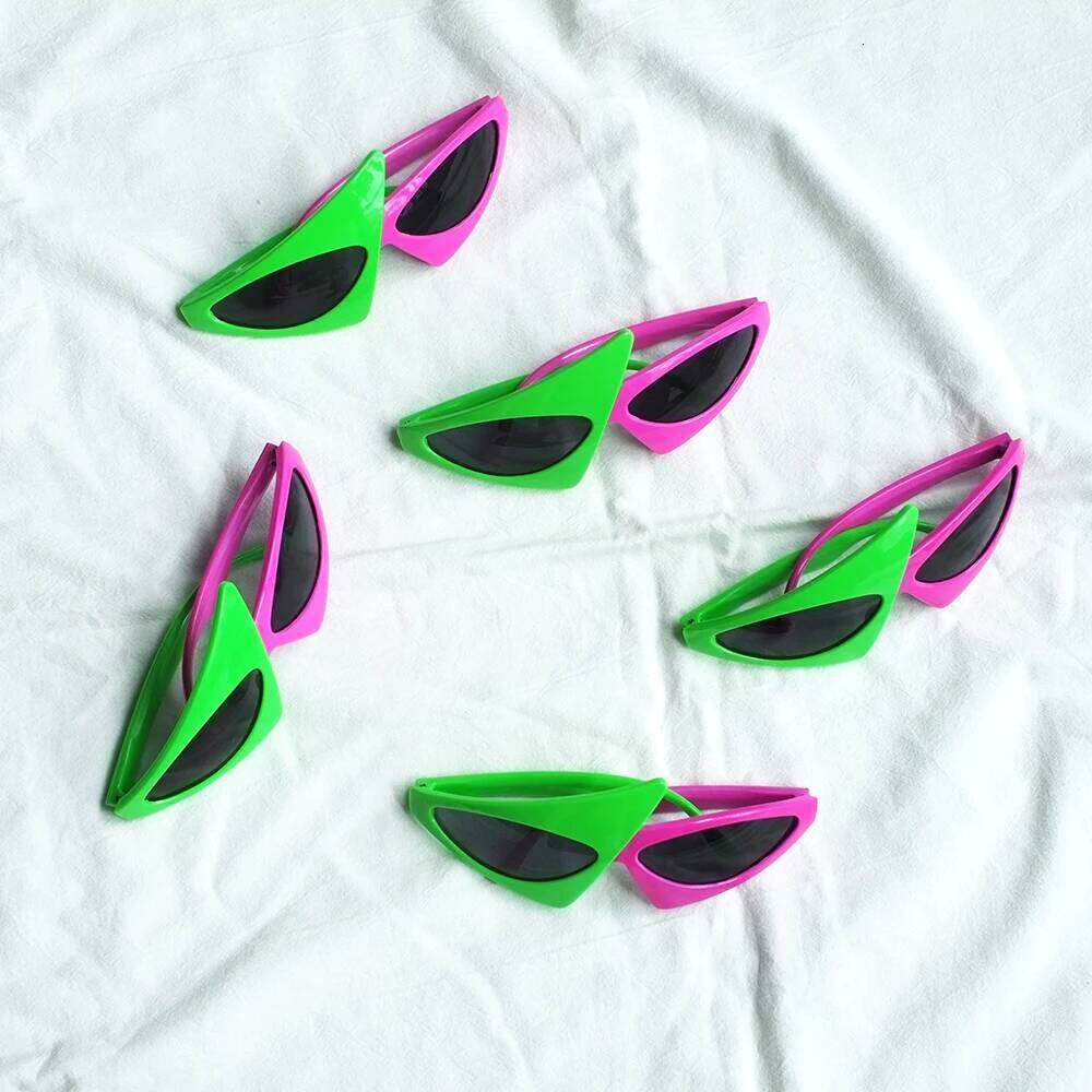 VIVIBEE Green Red Glasses Fancy Party Festival Sunglasses Hip Hop Unique Y2K Roy Purdy Funny Shades 2025 Trending Product Z260127