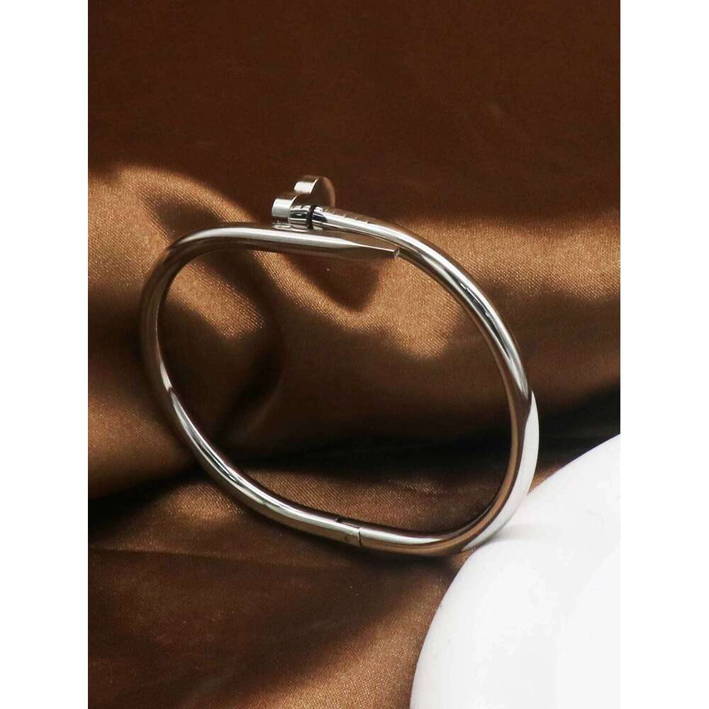 1 Piece High Quality Classic And Heart Bangles Fashion Jewelry Bracelets Nail For Women Men Accessories XJ260127