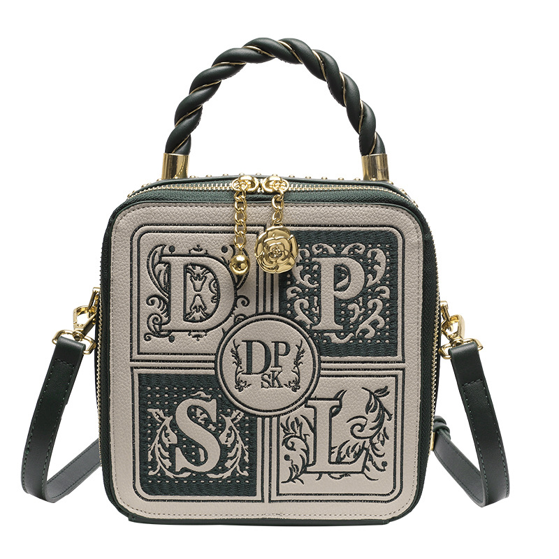 Summer New Style Good Design Embroidery Retro Style Letter Hand Carry Shoulder Shoulder Sling Bag