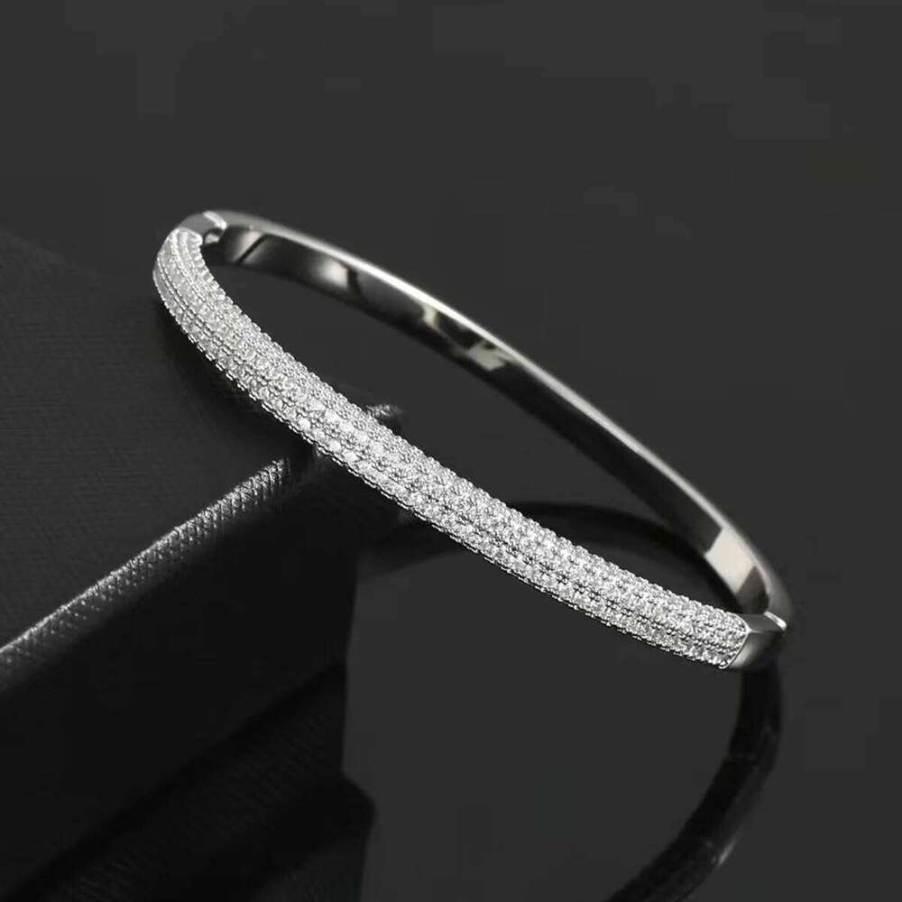 Micro Inlaid Charm Bracelet for Women, Handicraft, High Grade Feeling, Full Zircon Circle, Exquisite Light Luxury, New XJ260127