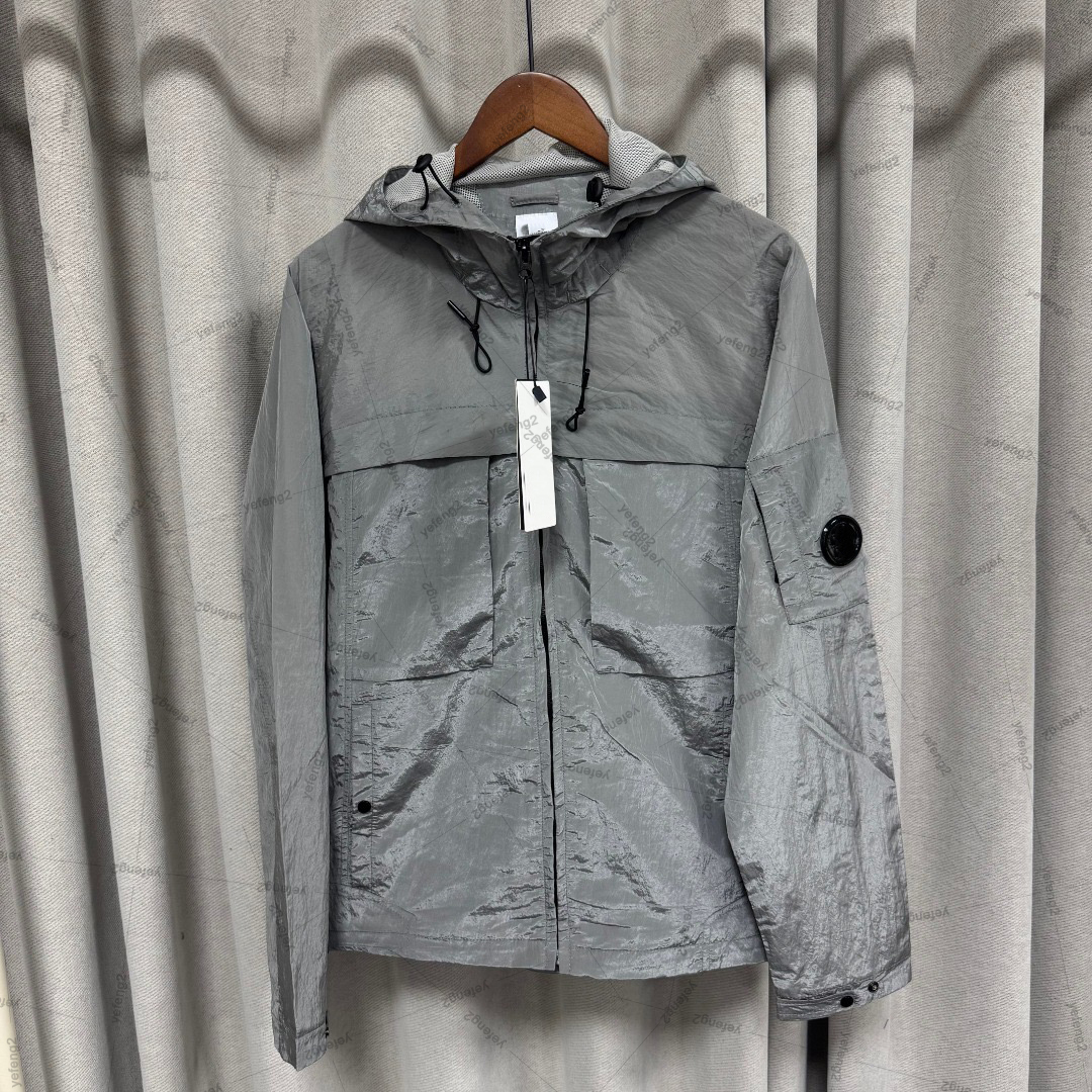 Mens Designer Jacke… - image