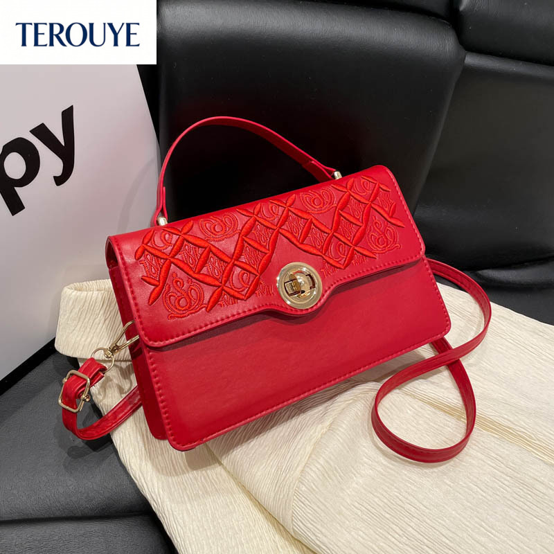 TEROUYE Autumn New Fashionable Simple Quilted Small Flower Chain Women's Shoulder Bag Trendy Embroidery Design Versatile Elegant Small Square Bag