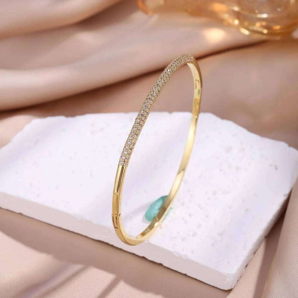 Yupsk Elegant Delicate Micro-Inlaid Zircon Bracelet New Trendy Sliver Gold Color Wedding Party Jewelry for Women XJ260127