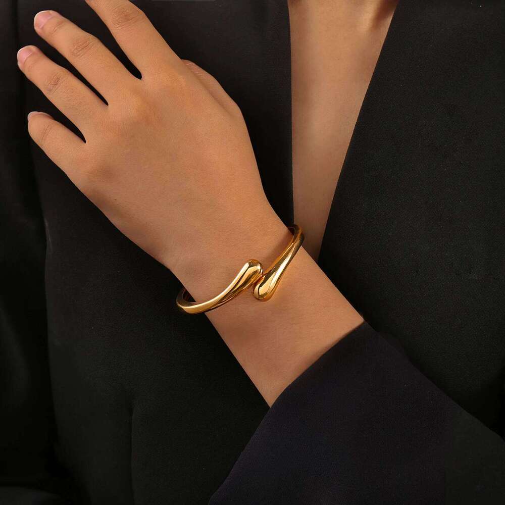 FTCY Chunky Bangles for Women Gold Color Charm Waterdrop Spiral Oval Bangle Bracelets Trendy Elegant Jewelry Gift XJ260127