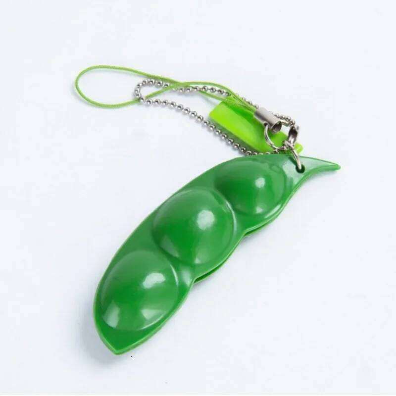 Hot Selling New Edamame Pea Key Chain To and Relieve Boredom Versatile Temperament Stress Reliever Toys Surprise S260126