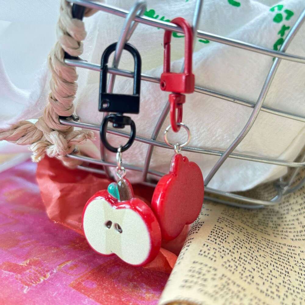 Creative Apple Personality Cute Realistic Fruit Keychain Internet Celebrity Hot-Selling Backpack Pendant Decoration Gift S260126