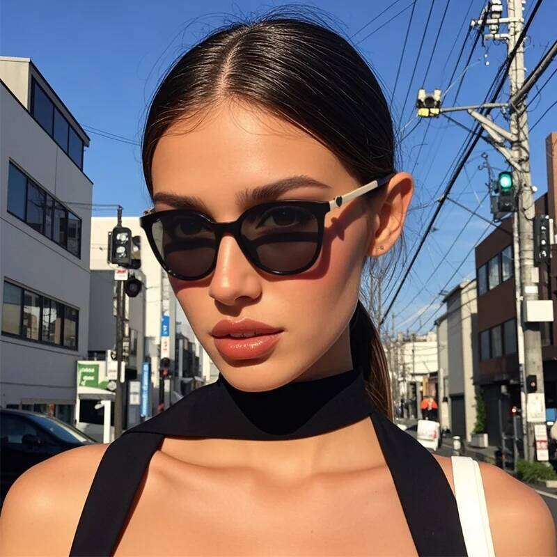JUNCTURE Polarized Fashion Cat Eye Sun Gradient Lady Glasses Party Holiday Gifts Sunglasses for Women Z260127