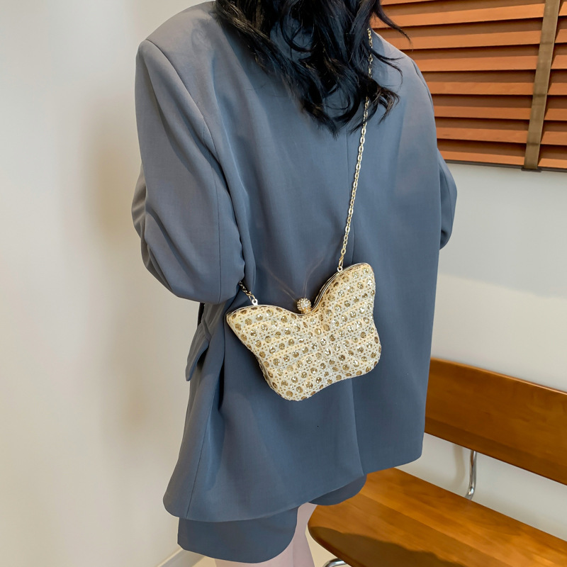 Women chain Butterfly Shape Shoulder Bag Fashion Embroidered Thread Single Shoulder Underarm Bag 240812