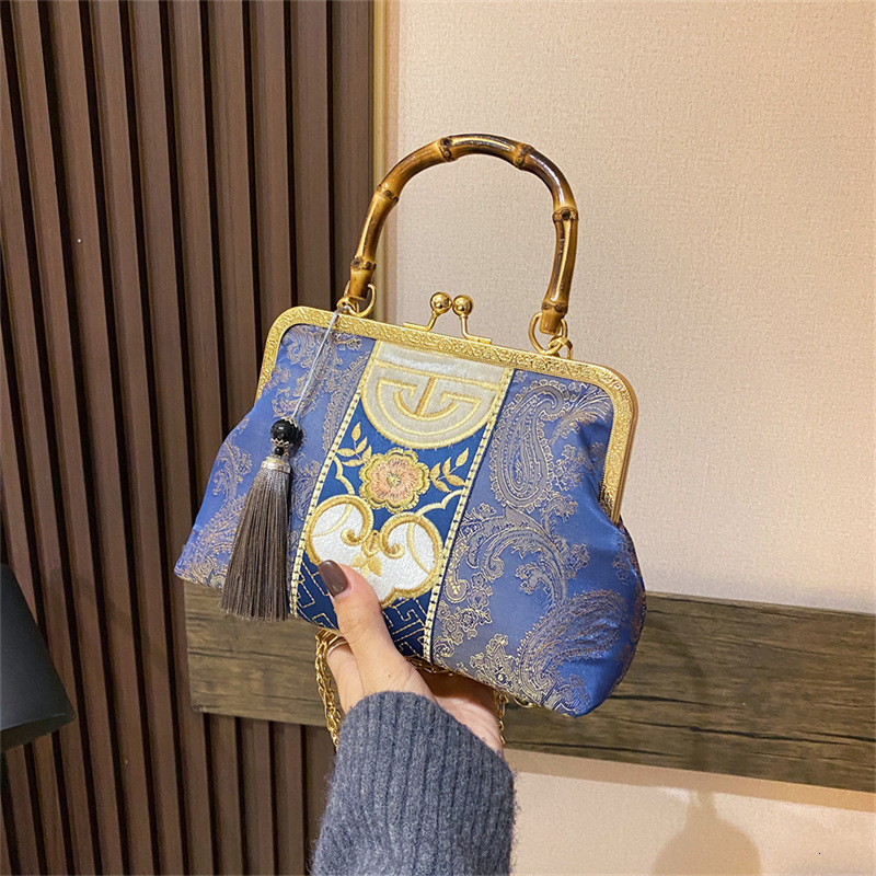 Luxurious Handbag 2026 New Embroidered Jacquard Handbag - Qipao Bag - Antique Handcrafted Chinese Style Bamboo Single Shoulder Crossbody Bag