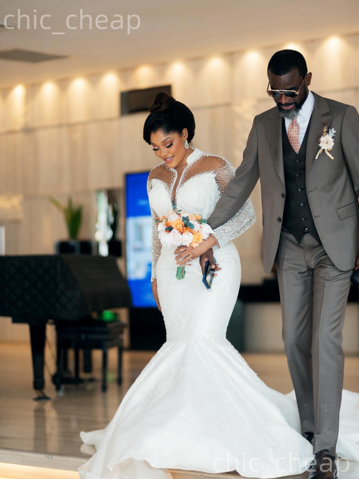 African Aso Ebi 2026 White Mermaid Wedding Dress High Neck Beaded Long Sleeves Sequined Sparkly Charming Bridal Gowns Dresses ZJ235