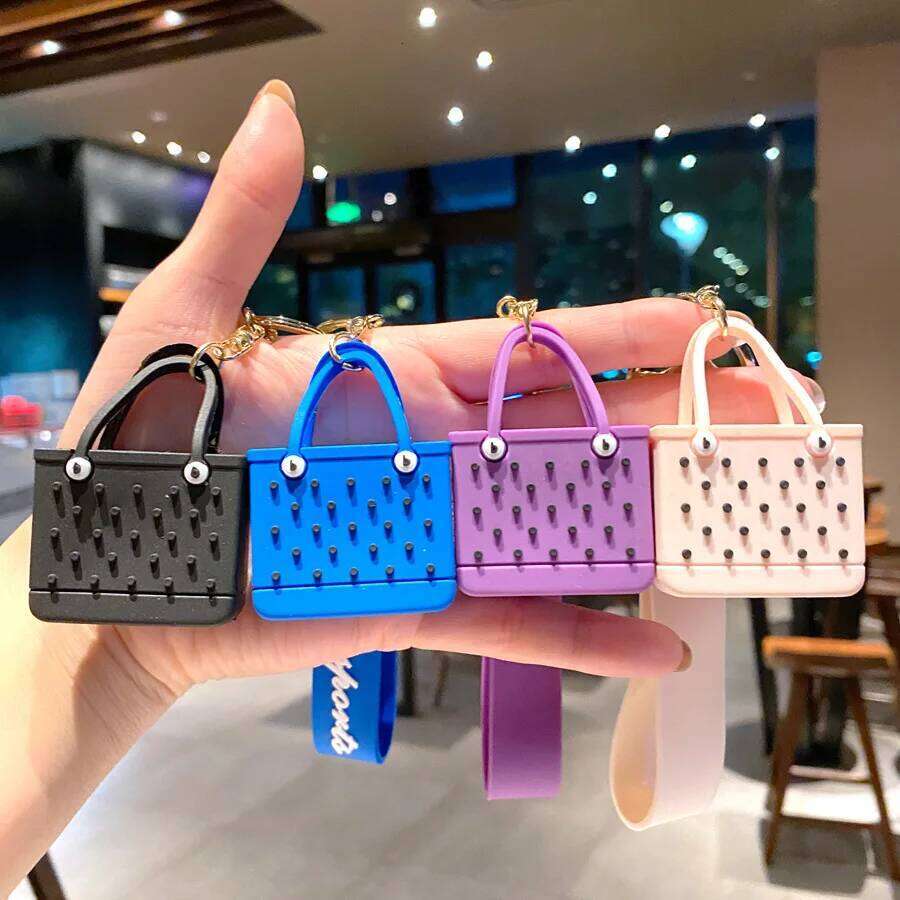 Fashion Keychain Cartoon Backpack Ring Silicone Bag Pendants Accessories Key Chains Jewelry for Girl Women Christmas Gift S260126