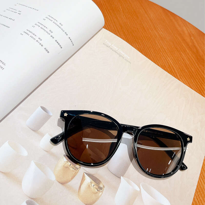 Professional Sung for Square and Faces, Women's 2025 New Model, Can Be Paired with Prescription Polarized Sung, Round Frame Sun Protection Drivin