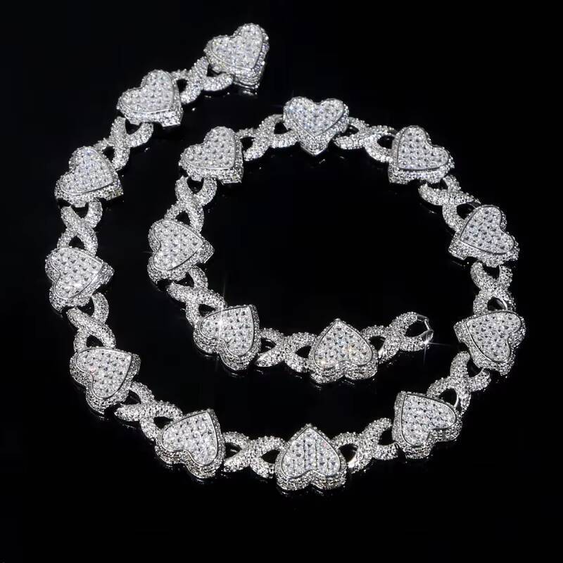 2026 New Valentines Day Gift Iced Out Bling Women Jewelry Full Paved 5A Moissanite Heart Charm Infinity Chain Choker Necklace