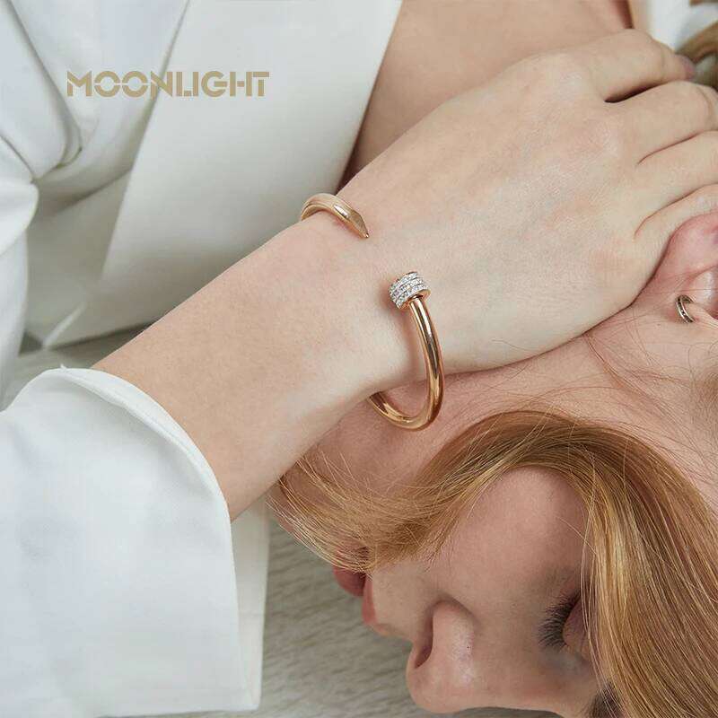 Open Female Trendy Stainles Bangles Nail Classic Simple Brand MOONLIGHT 10 Steel Screw Bracelet For Women Accessories Gift XJ260127