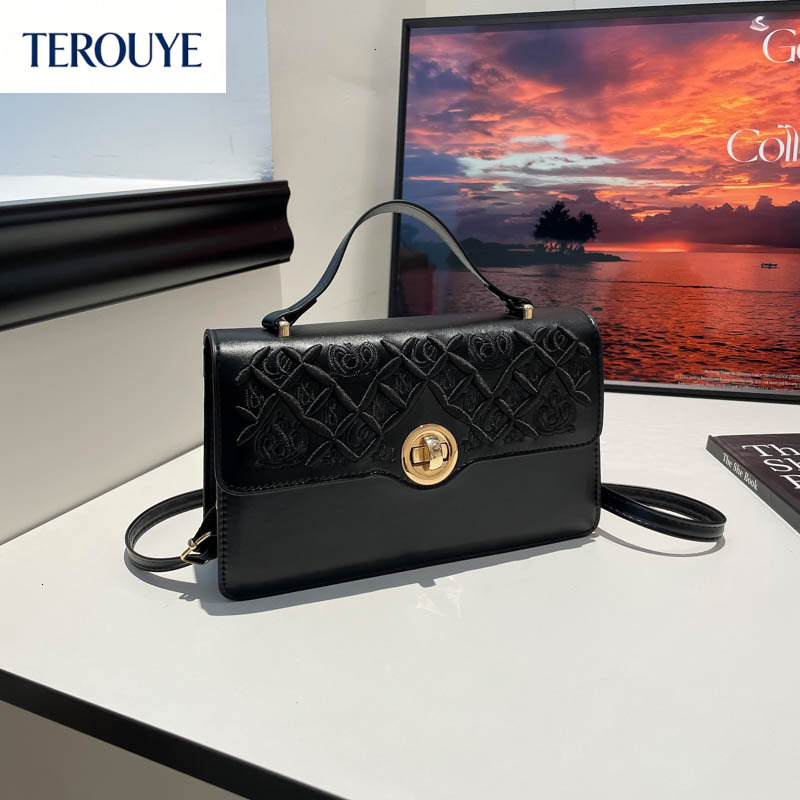 TEROUYE Autumn New Fashionable Simple Quilted Small Flower Chain Women's Shoulder Bag Trendy Embroidery Design Versatile Elegant Small Square Bag