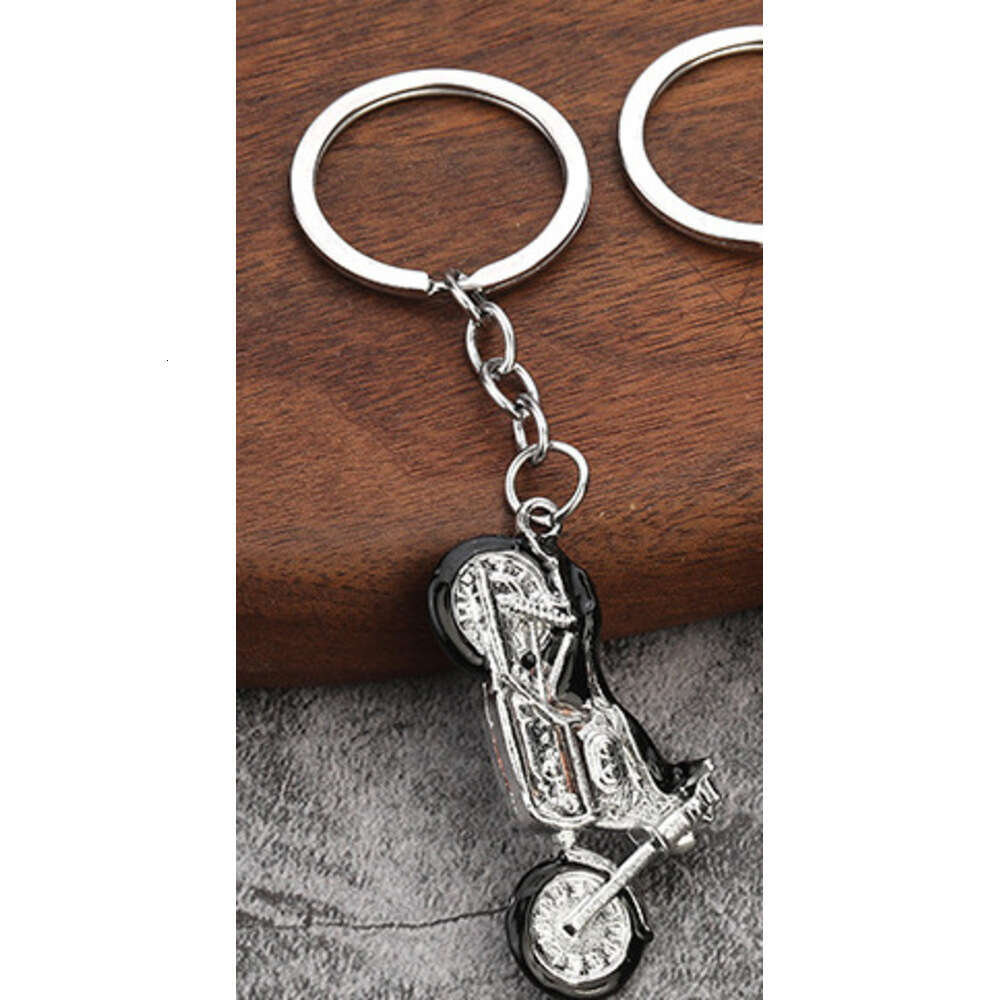 Metal Personality Creative Model Key Ring Oil Drip Harley Motorcycle Craft Keychain S260126 6b8