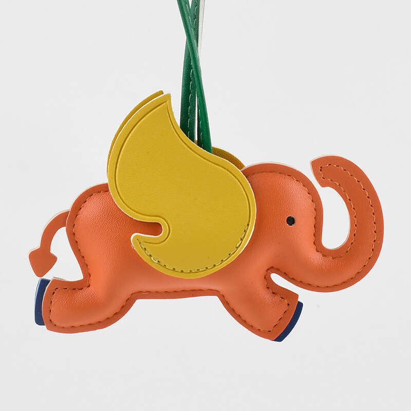 Mascot Leather Creative Backpack Car Keychain 3D Cute Flying Elephant Pendant Christmas Gift S260126 117