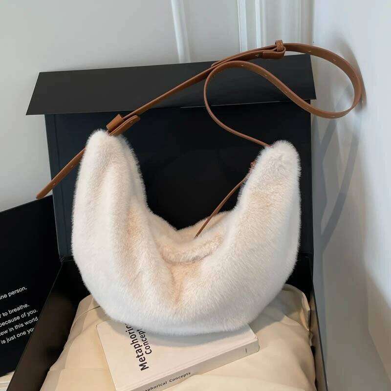 Women Fashion Plush Dumpling Shape Shoulder Bag Matte Finish Large Capacity Polyester Soft Warm Adjustable Strap Daily Commute