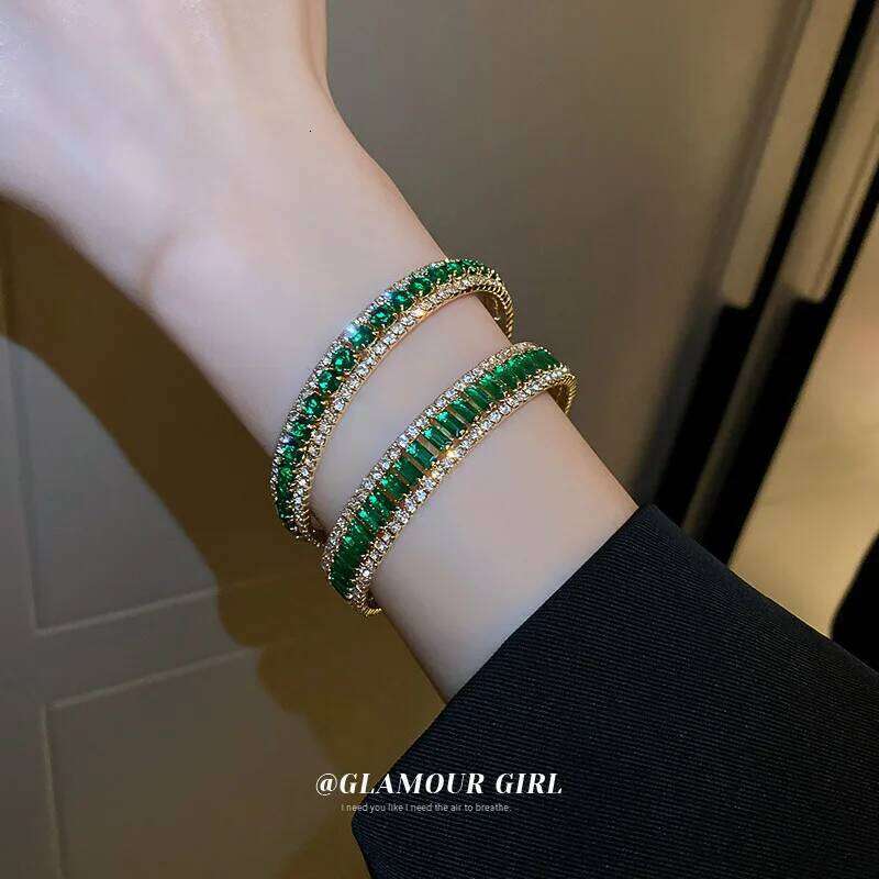 New Hot Selling Emerald Open & Bangle for women Simple Ladies Bracelet Delicate Jewellery Gift XJ260127