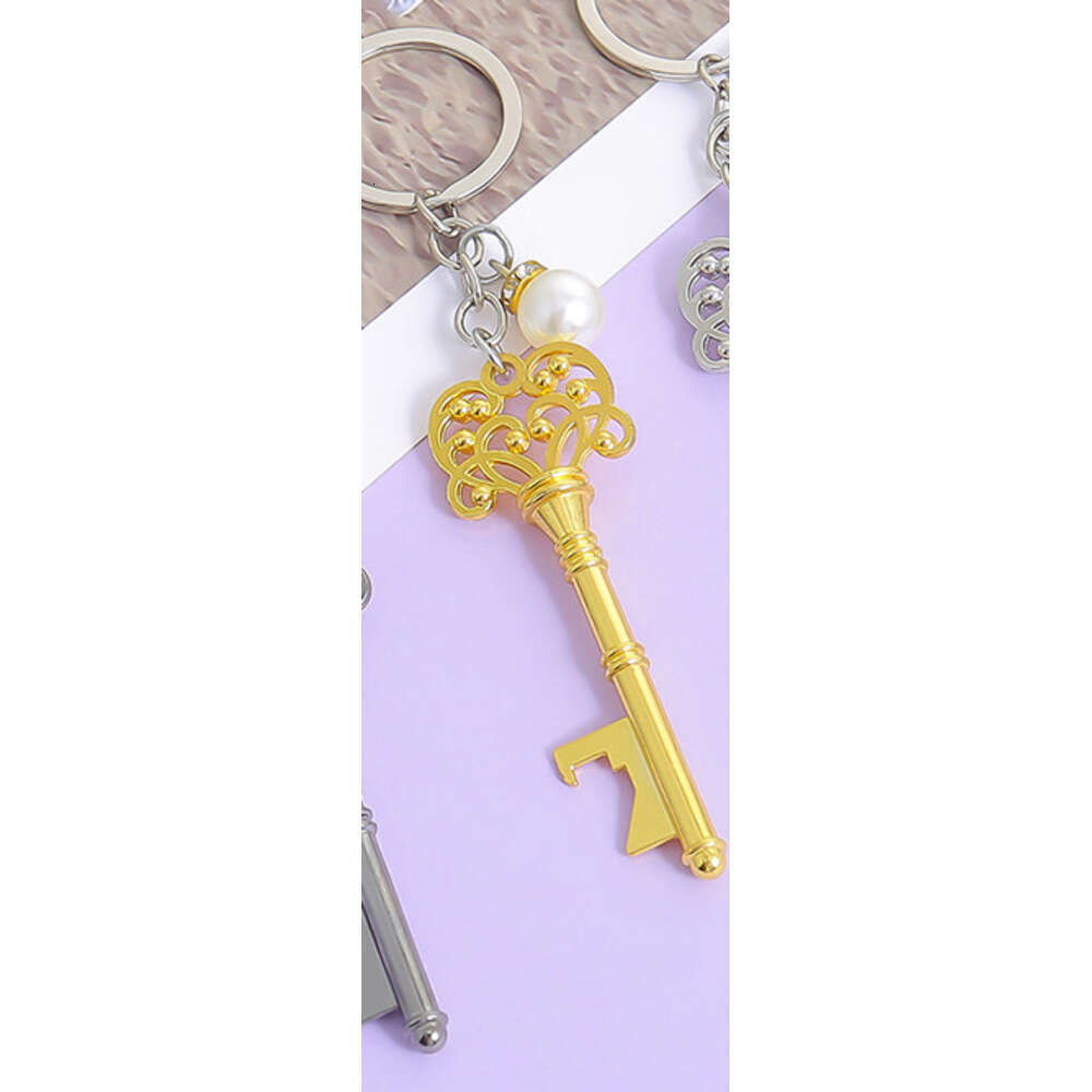 European and American Cross-Border Supplies Wedding Christening Creative Craft Gifts Vintage Alloy Keychain Bottle Opener S260126
