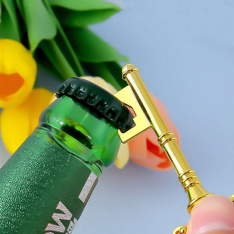 Cross-Border Supplies Wedding Christening Creative Retro Key Pendant Alloy Keychain Bottle Opener Craft Gift S260126
