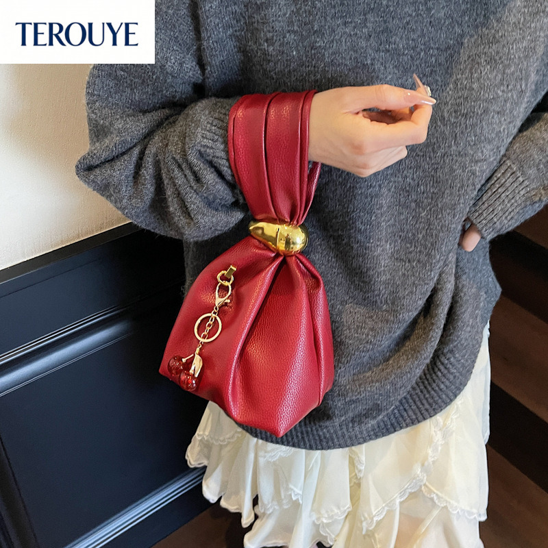 TEROUYE autumn and winter new women's pleated handbag retro light luxury style elegant lychee pattern bag personalized women's shoulder bag